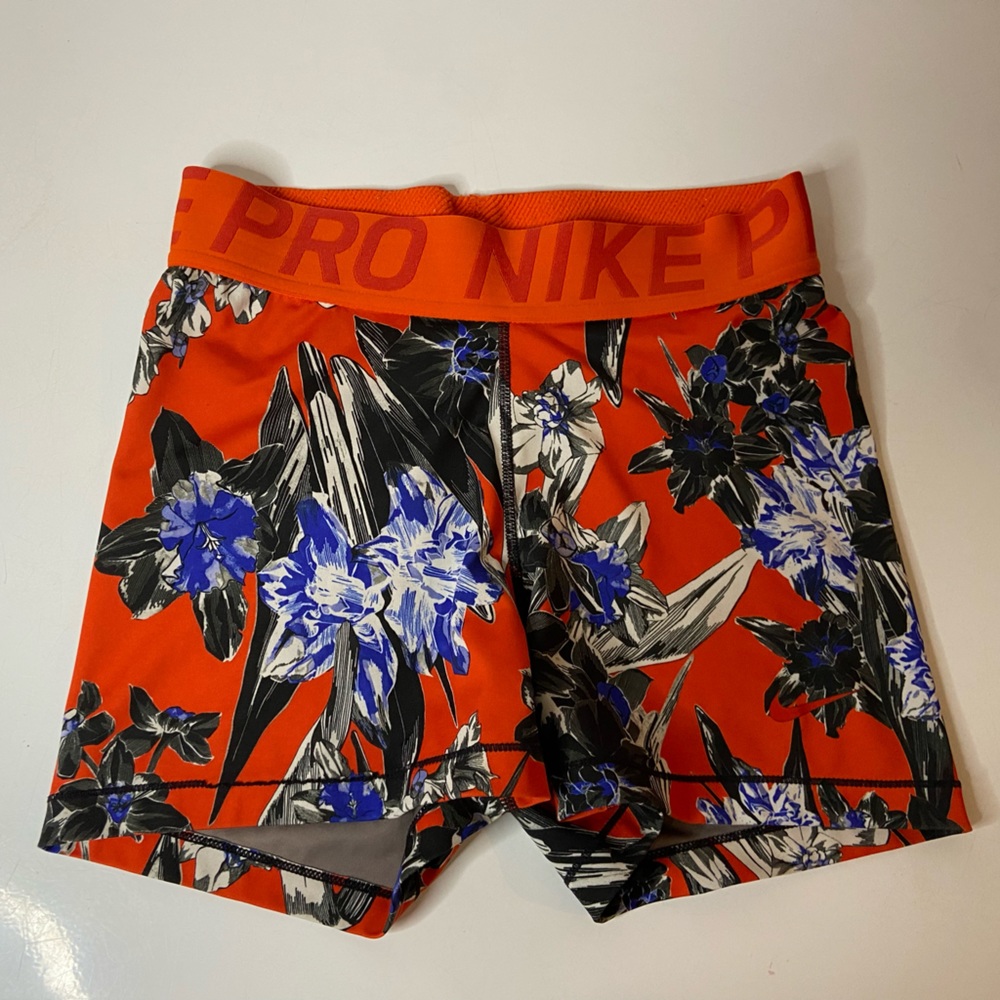 nike pros flowers